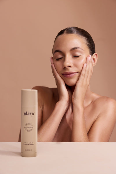 Helps remove dead skin cells and impurities that build up