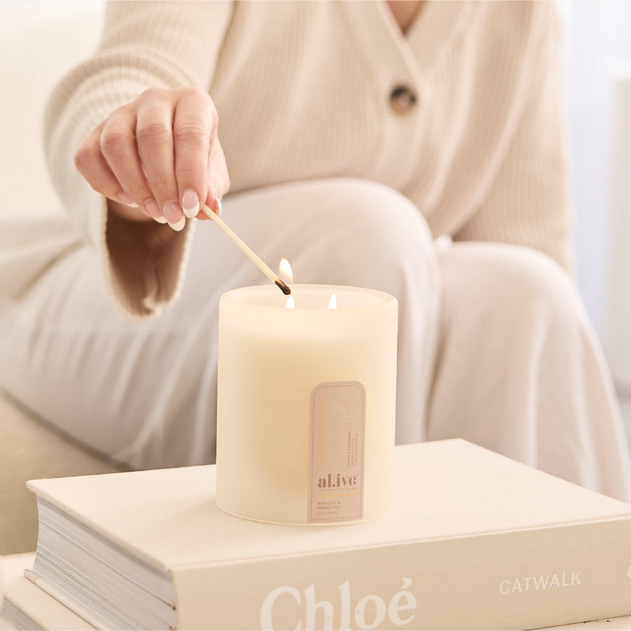 SOY CANDLE - APRICOT & SWEET FIG