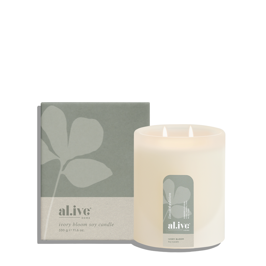 SOY CANDLE - IVORY BLOOM